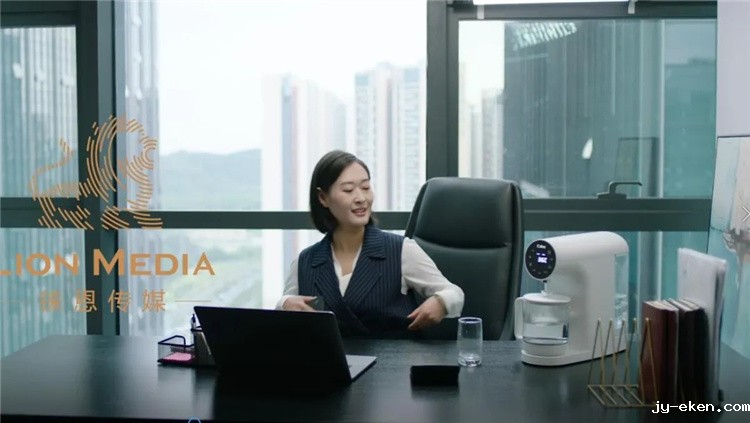 米优app下载安装官方P40净饮机直接过滤自来水变为纯净水并加热