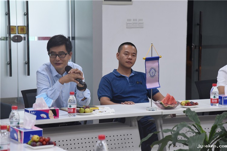 全国卫生产业企业管理协会净水产业分会唐会长一行莅临家乐士参观考察